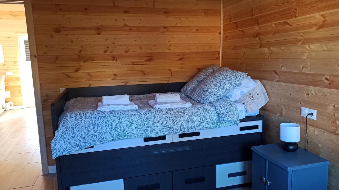 Las Cabanas De Tino Cimanes del Tejar Esterno foto