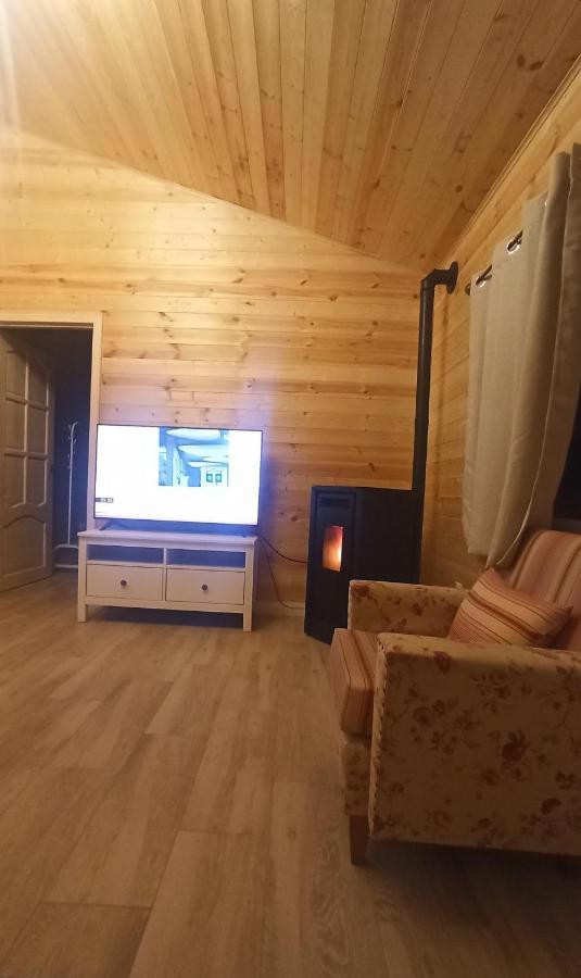Las Cabanas De Tino Cimanes del Tejar Esterno foto