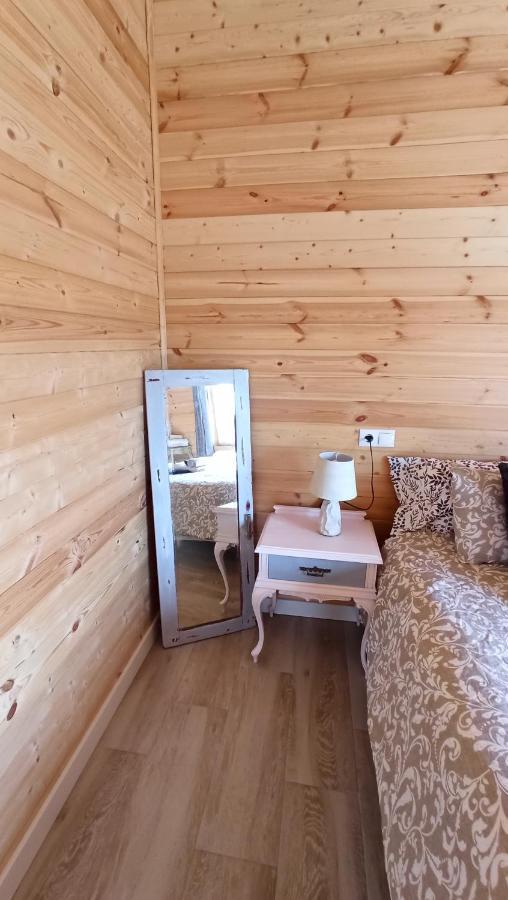 Las Cabanas De Tino Cimanes del Tejar Esterno foto